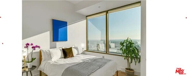 Building Photo - 1100 Wilshire Blvd