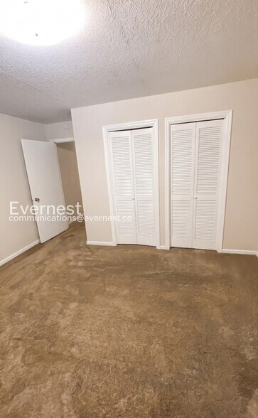 Building Photo - 309 Nye Dr
