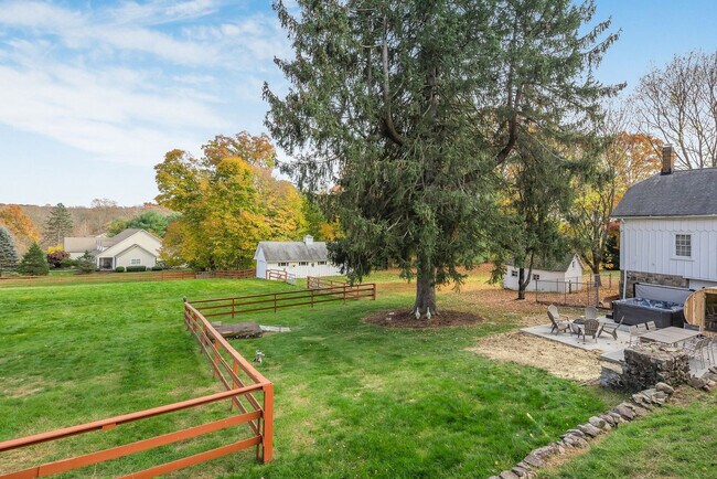 Building Photo - 64 Montebello Rd