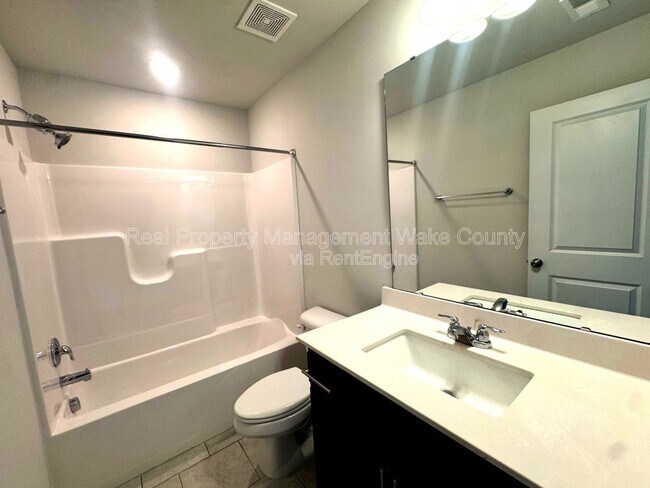 Building Photo - 2727 Chert Ln