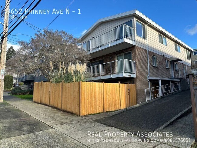 Building Photo - 3652 Phinney Ave N