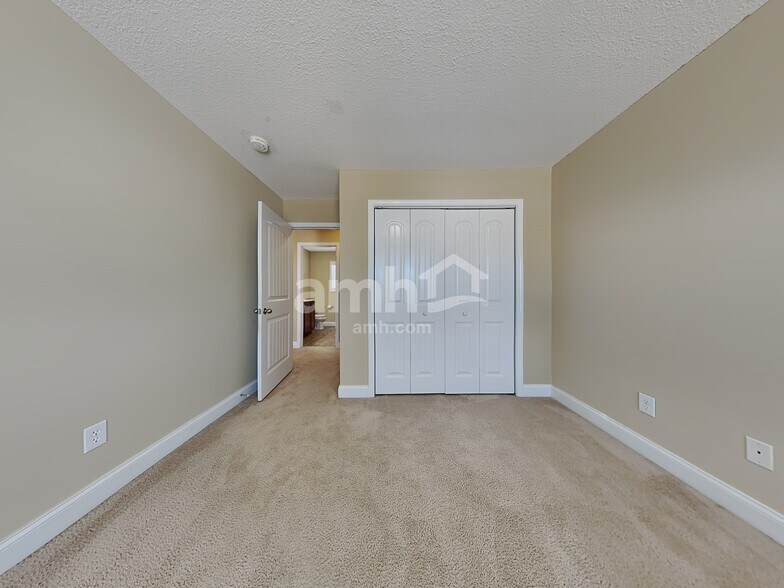 Building Photo - 4721 Dawn Oaks Ln