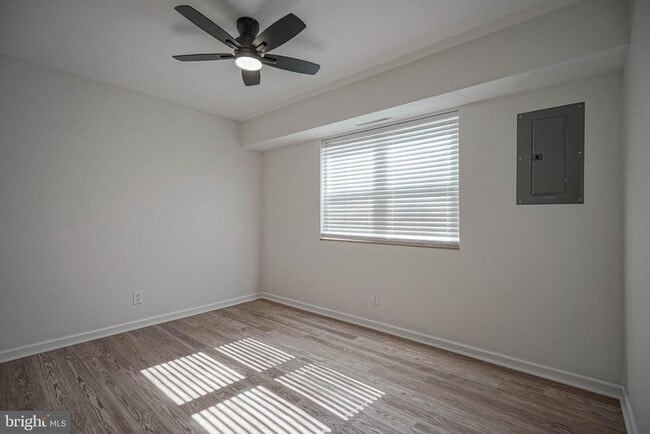 Building Photo - 20 Deborah Ln