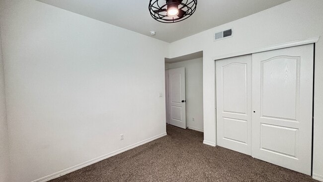 Building Photo - 12821 Rock Cliff Ave