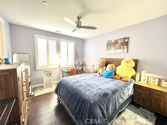 Building Photo - 540 N Bardsdale Pl