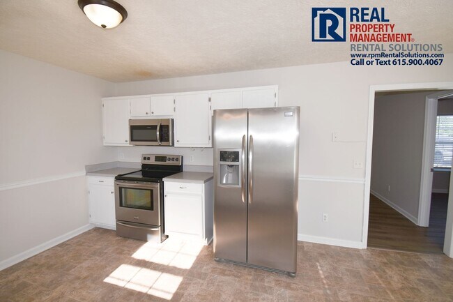 Building Photo - Wonderful 3BR/2BA North Mboro home on nearly an acre lot!