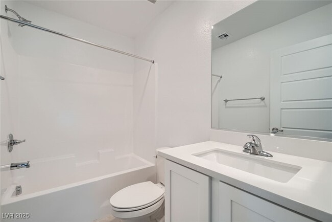 Building Photo - 911 Watford Pl