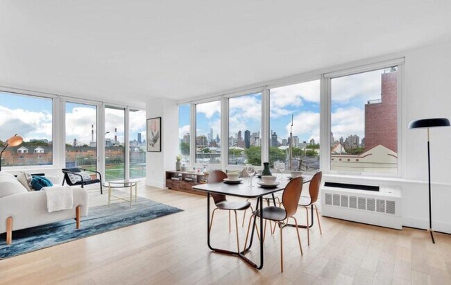 Building Photo - 1 bedroom in Long Island City NY 11106