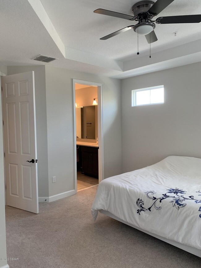 Building Photo - 1296 Bolton Pl