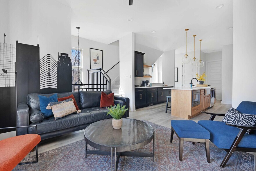 Building Photo - 913 Ramsey St