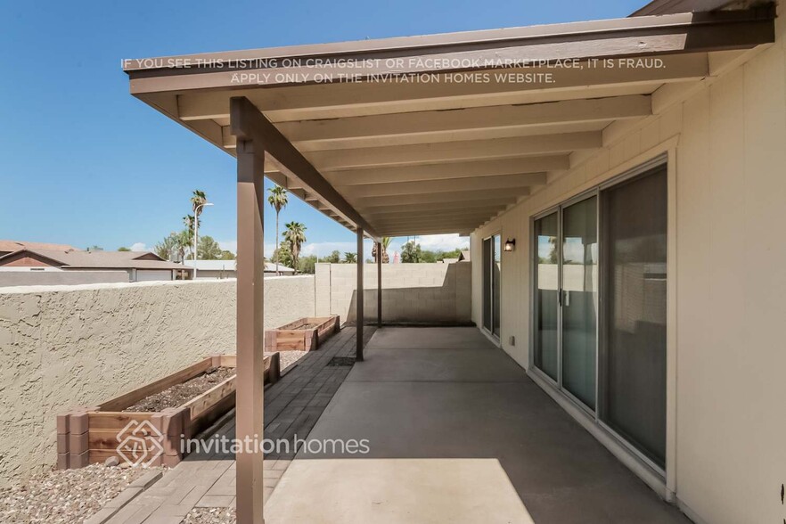 Building Photo - 2140 N College Ct