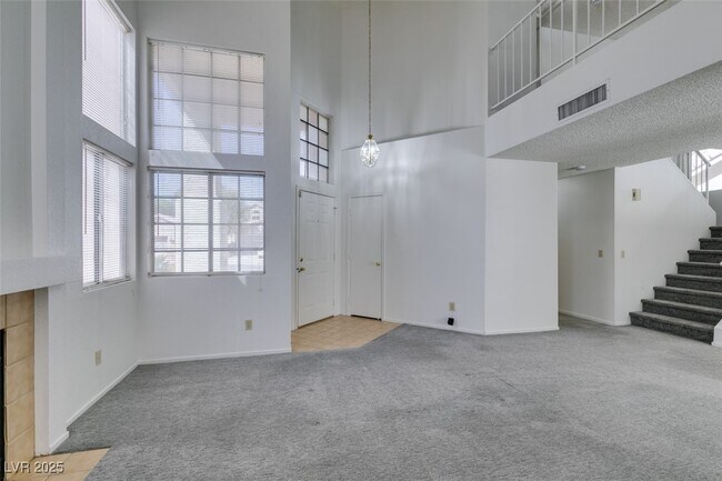 Building Photo - 1101 E Adelman Dr
