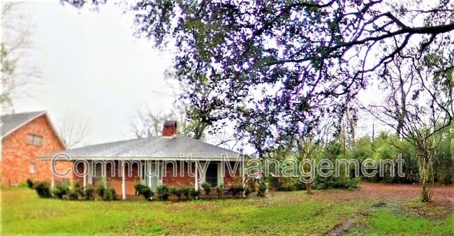 Primary Photo - 1185 Bayou Paul Ln