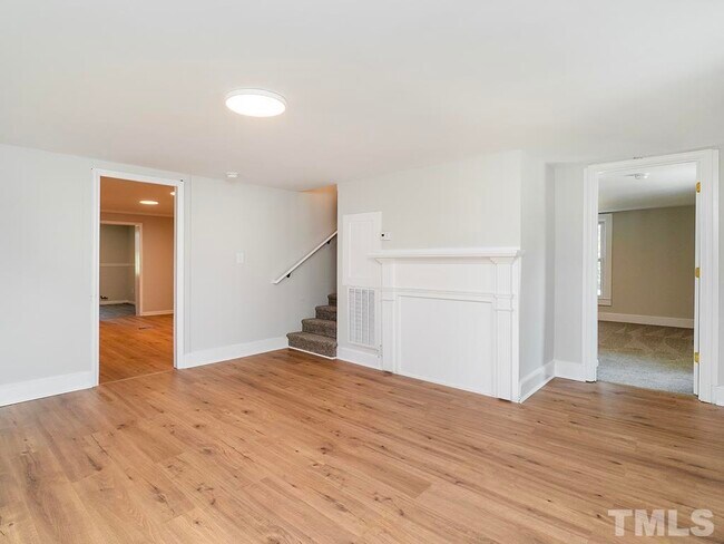 Building Photo - 234 Hatch St