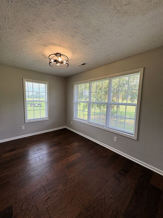 Building Photo - 18304 Upland Trail