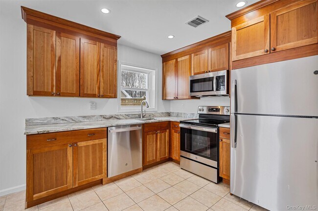 Building Photo - 917 Parkway Pl