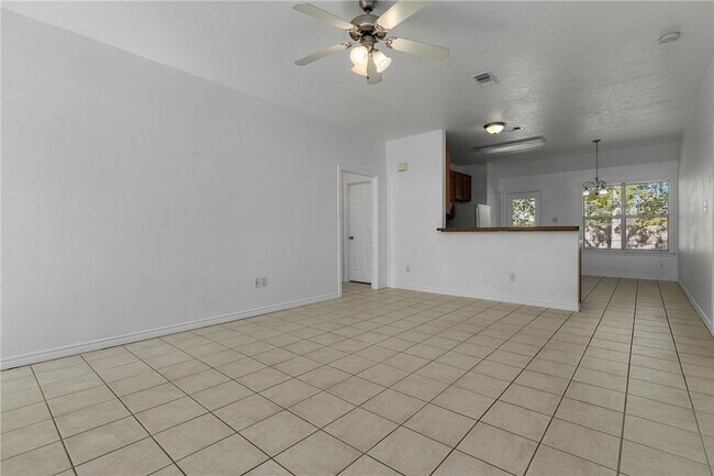 Building Photo - 3511 Farah Dr