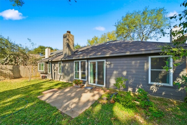 Building Photo - 16531 Tranquil Dr