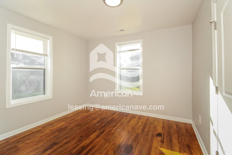 Building Photo - 2208 Ervin St