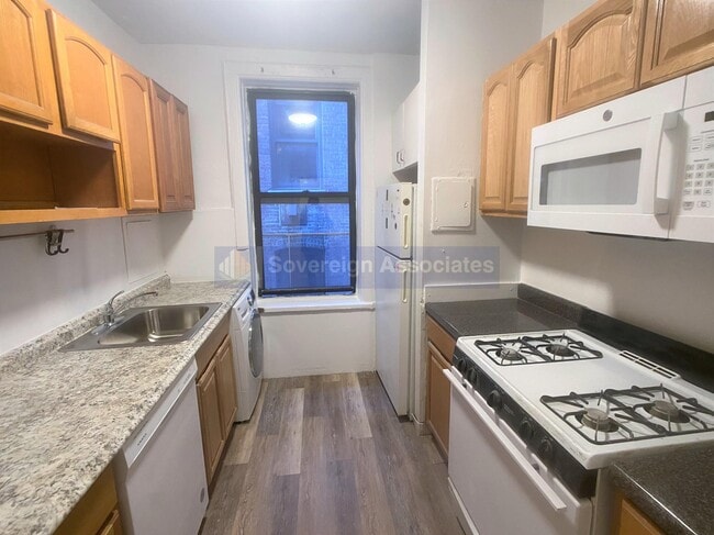Floorplan - 182 Claremont Avenue