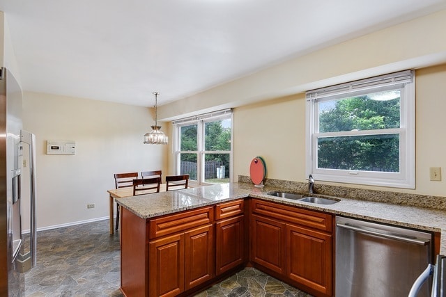 Building Photo - 1336 Larchmont Dr