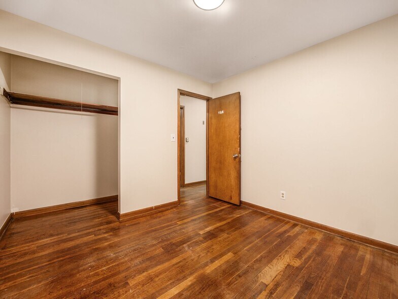 Building Photo - 1684 Ferris Rd