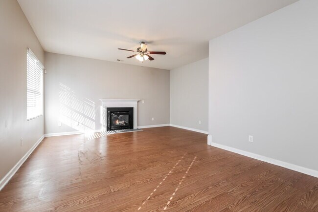 Building Photo - 5212 Chasteal Trail