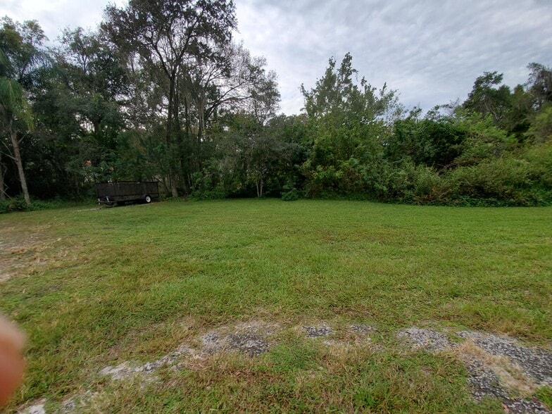 Building Photo - 820 Crenshaw Lake Rd