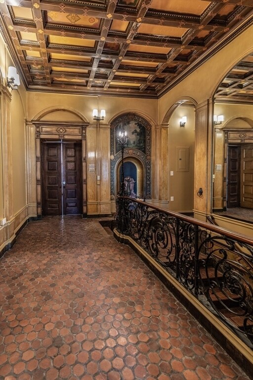 Building Photo - 107 Beacon St