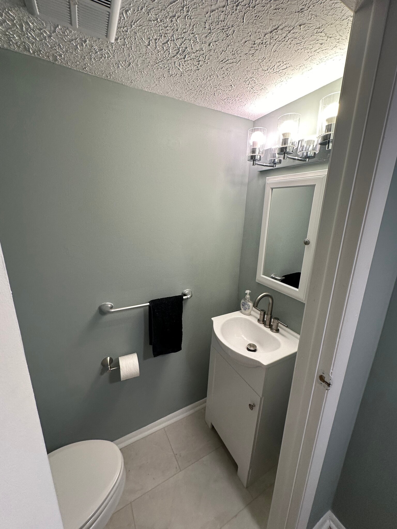 Basement Toilet - 5811 Rowanberry Dr