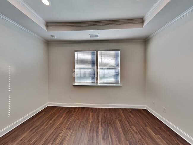 Building Photo - 578 Rivermist Dr