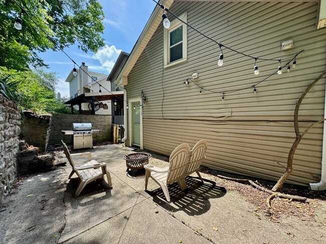Building Photo - Charming 3 Bed/2 Full Bath in Columbia Tus...