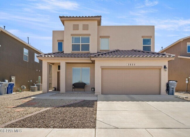 Primary Photo - 3825 Loma Reina