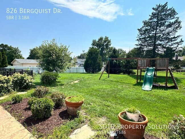 Building Photo - 826 Bergquist Dr