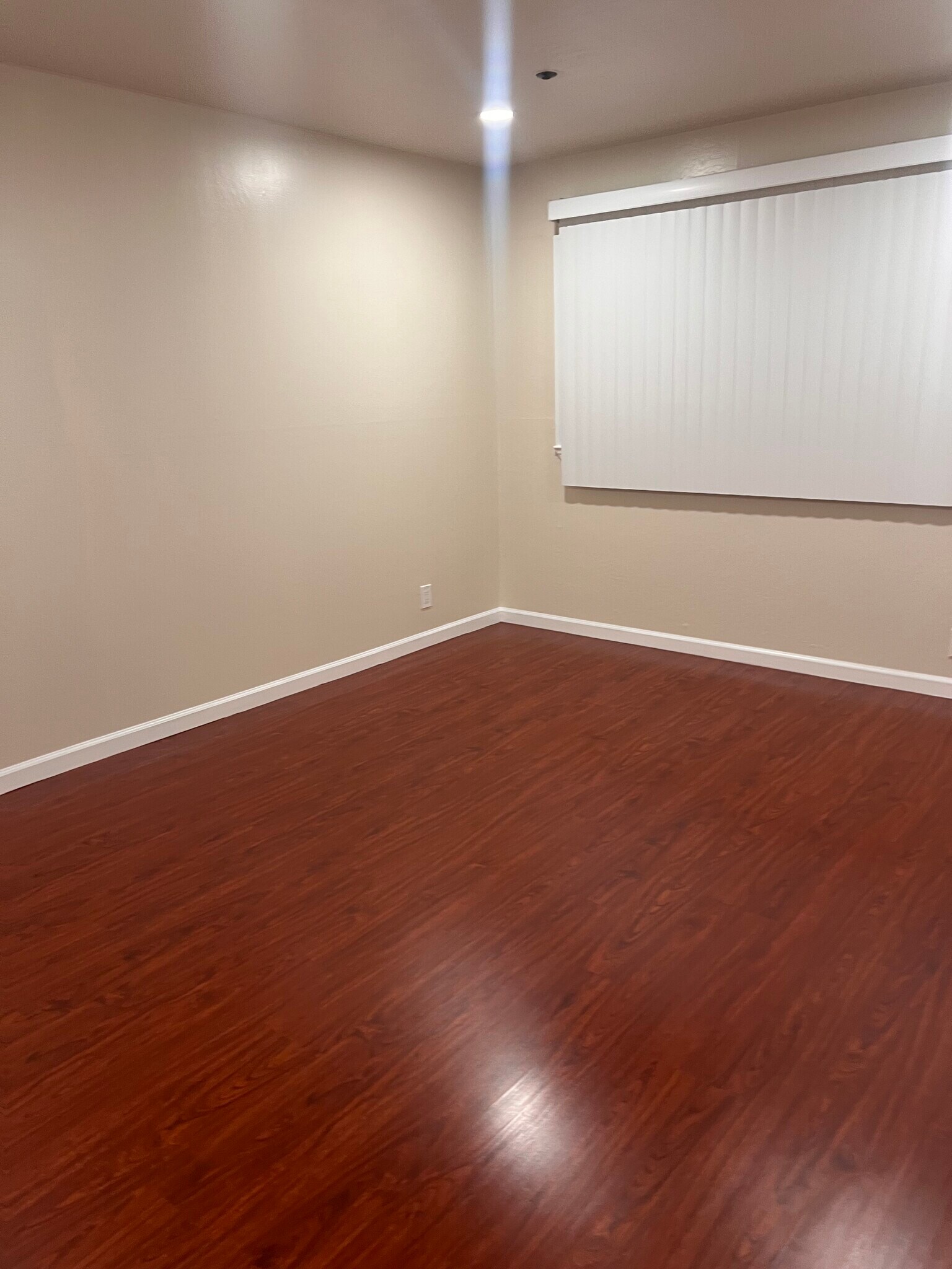 Building Photo - 281 Juana Ave