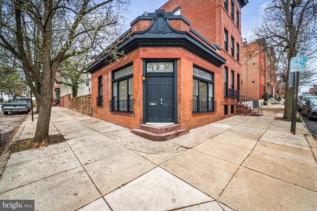 Building Photo - 1200 Bolton St