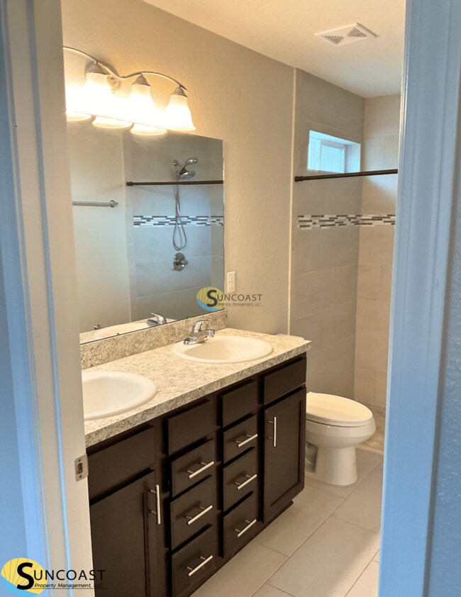 Building Photo - 7323 Richardson Rd