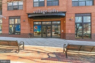 Building Photo - 2026/2027 JHU Off -Campus Gorgeous 2bd/2ba at The Lofts w/ W/D & A/C & more! Available 6/9/26