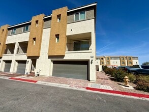 Building Photo - Modern Townhome Near Lone Mountain | Gated & Pool