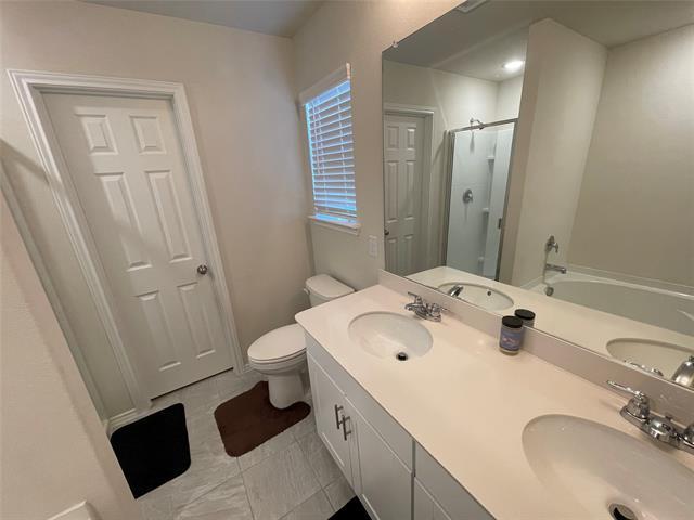 Building Photo - 902 Feldspar Way