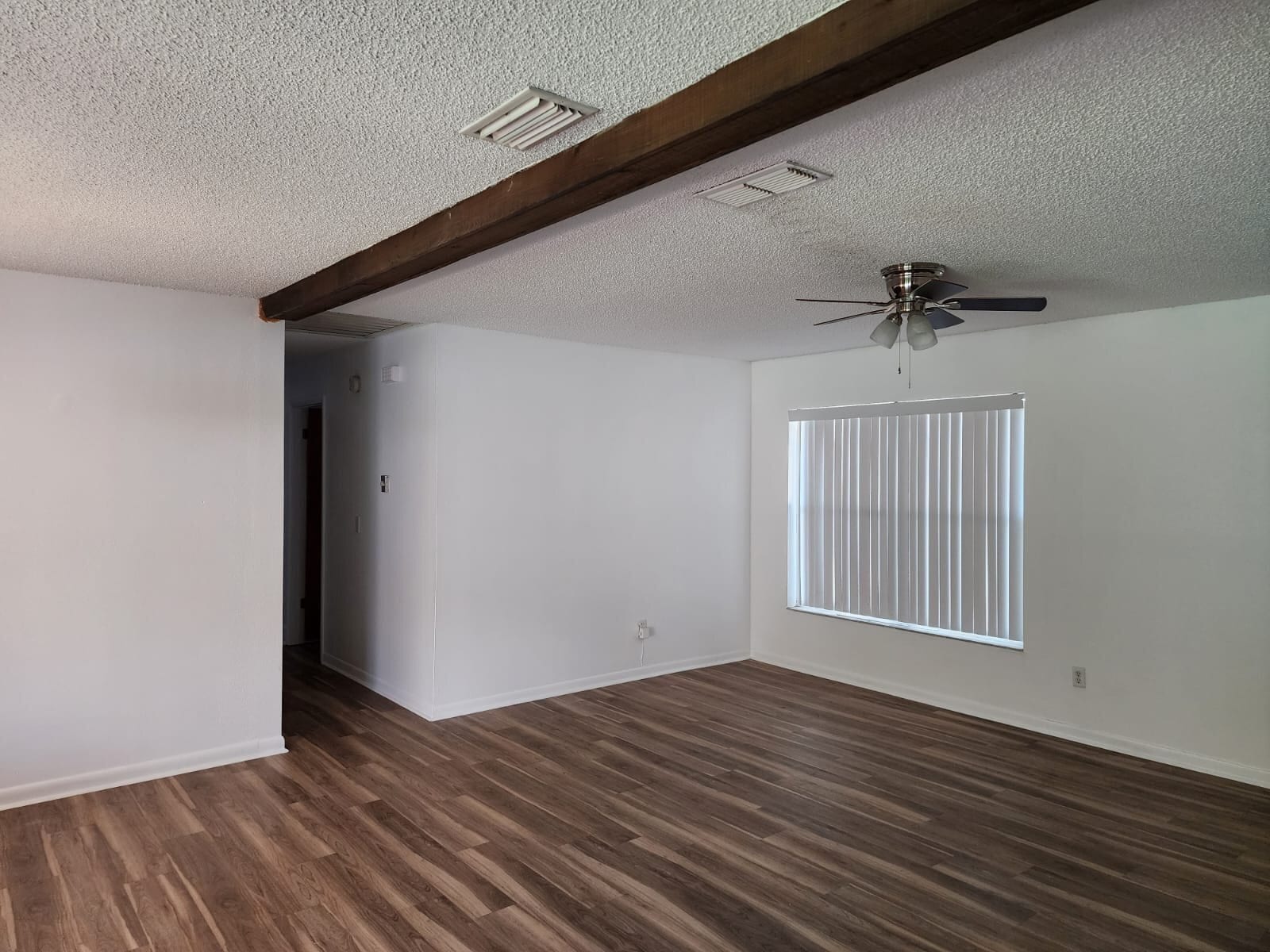 Building Photo - 14532 Knoll Ridge Dr