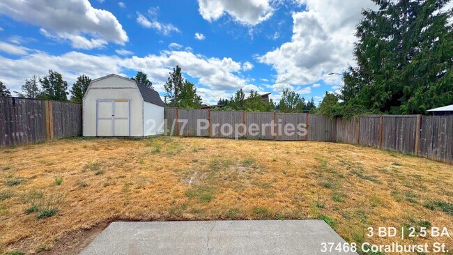 Building Photo - Remodeled 3 BD | 2.5 BA Home - Sandy