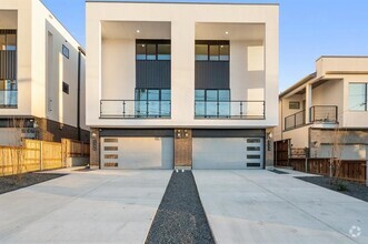 Building Photo - 2348 Wycliff Ave