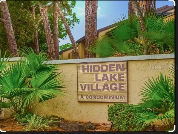 Building Photo - 2628 Hidden Lake Dr N