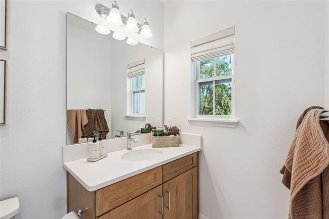 Building Photo - 534 Wishbone Ln