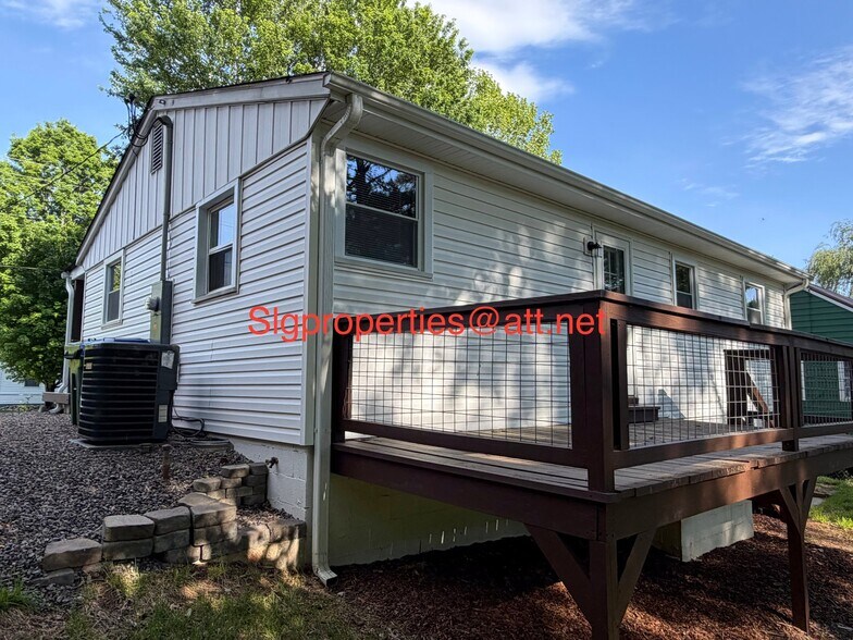 Building Photo - 21 Kentucky Dr