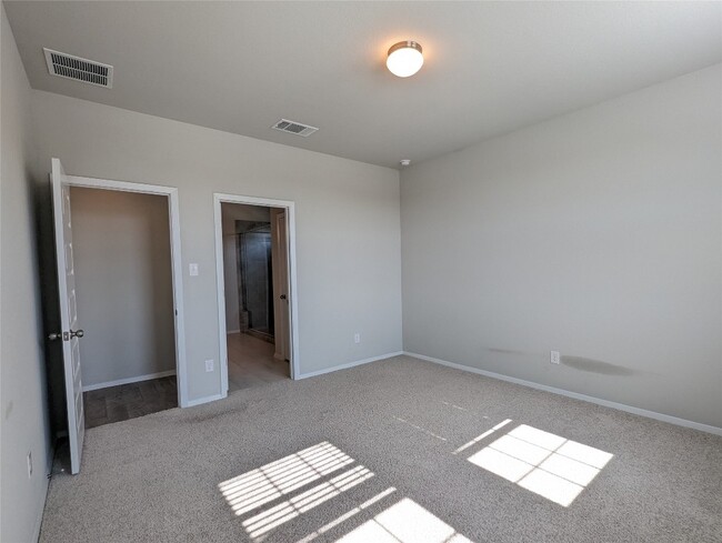 Building Photo - 1305 Goforth Rd