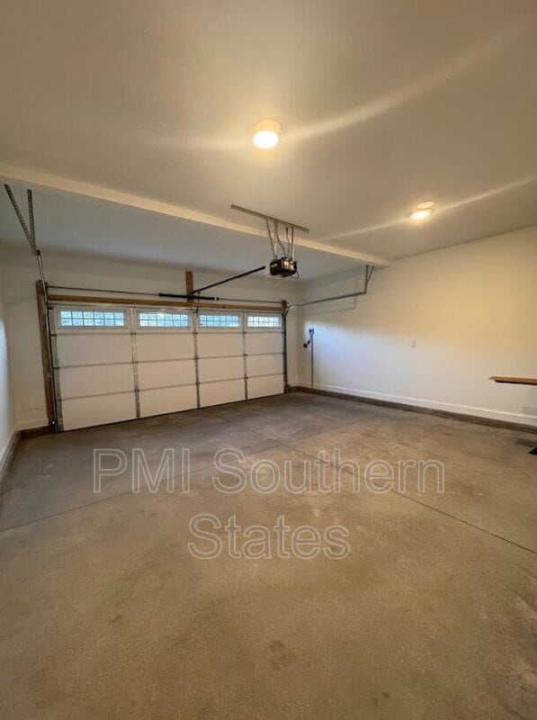 Building Photo - 41 Snowmill Rd