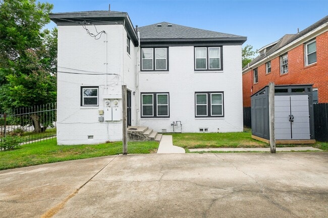 Building Photo - 2802 Arbor St