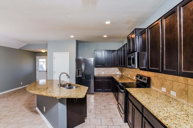 Building Photo - 8812 Belgian Fls